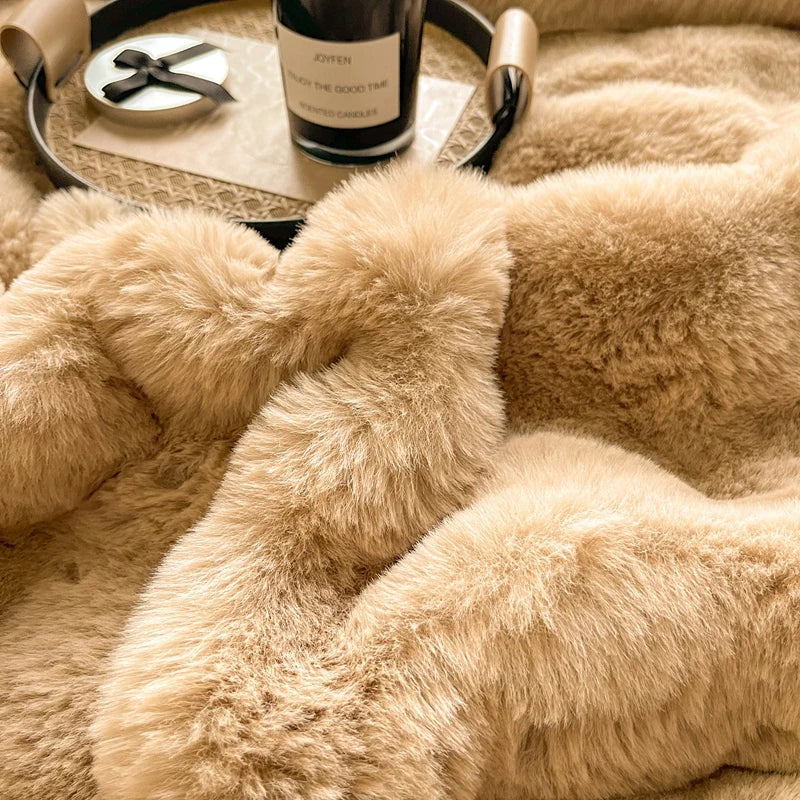 Couverture de luxe en fausse fourrure  multifonctionnelle